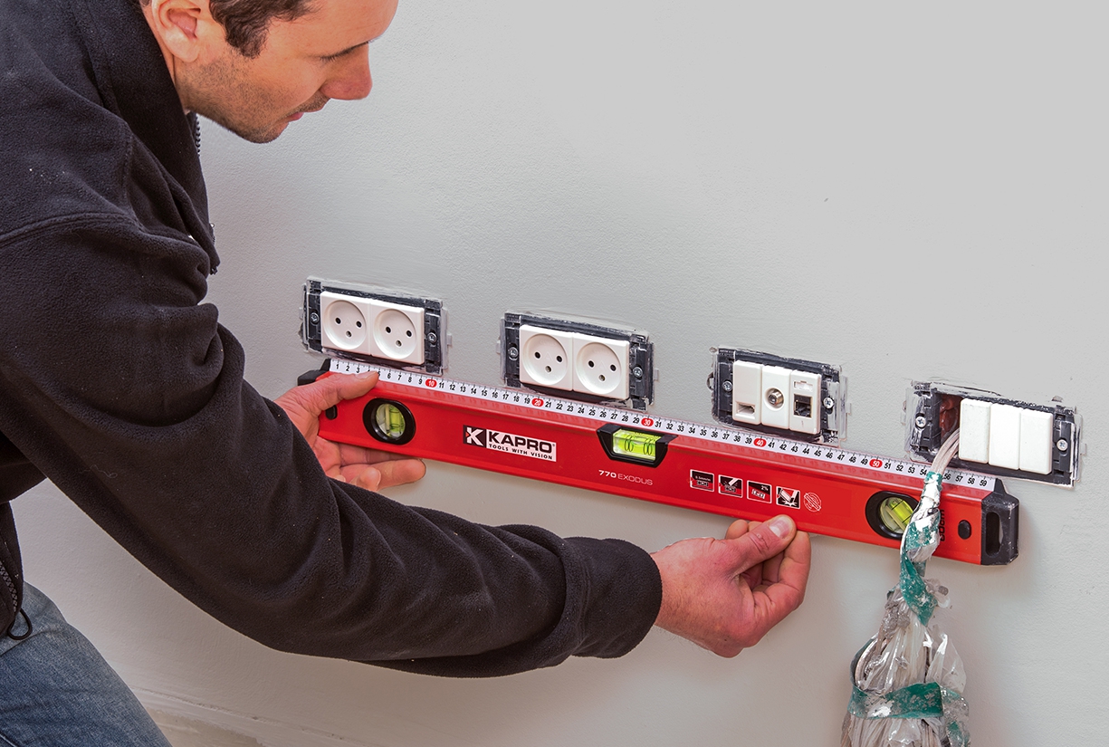 770-42-80 Kapro уровень с линейкой