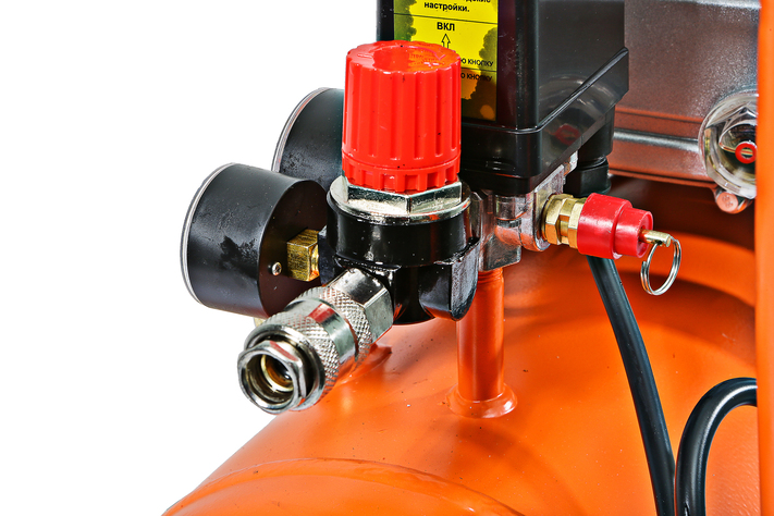 Компрессор воздушный масляный ВКС-9315С  СОЮЗ, 1,5кВт, 210л/мин, ресивер 24 л, прямой привод